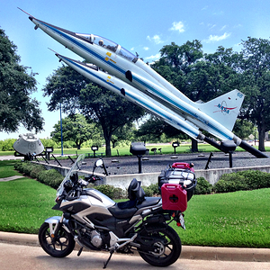 Nana Chou goes to Johnson Space Center